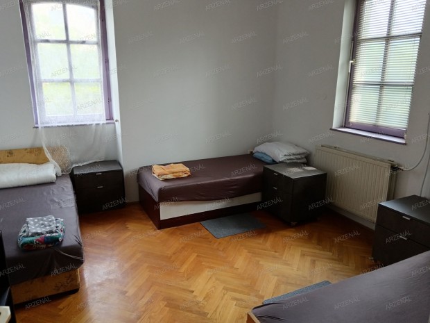 Kiad� sz�lloda, panzi�, Beretty��jfalu