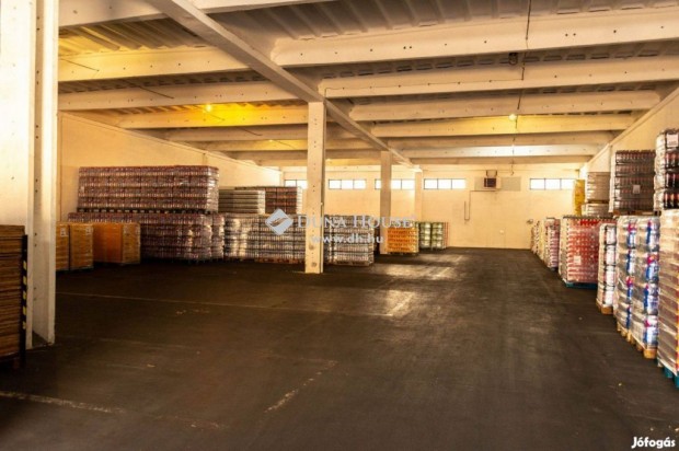 Kiad� t�rol�/Rakt�r, Beretty��jfalu