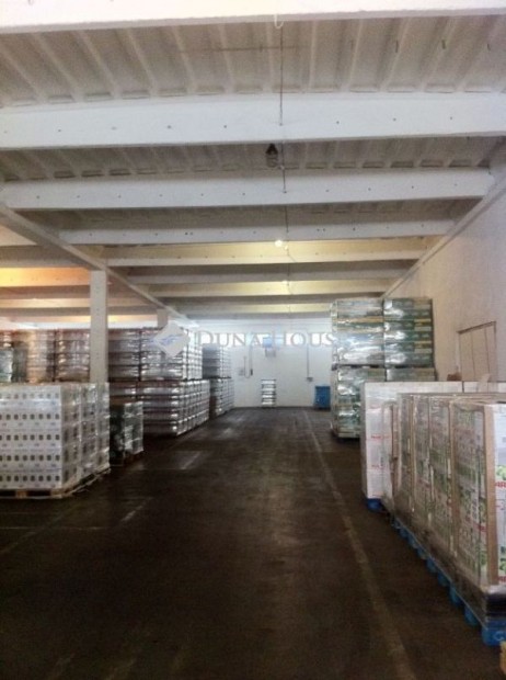 Kiad� t�rol�/Rakt�r, Beretty��jfalu