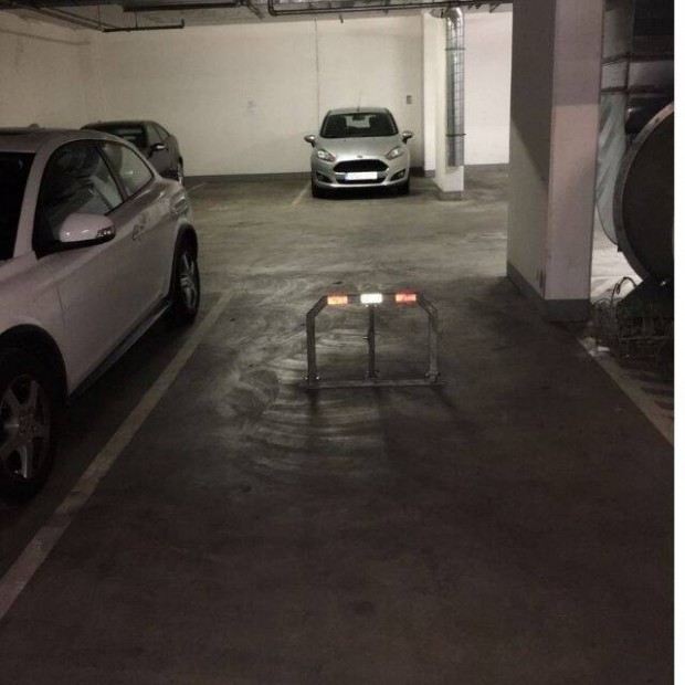 Kiad� teremgar�zs IX. ker