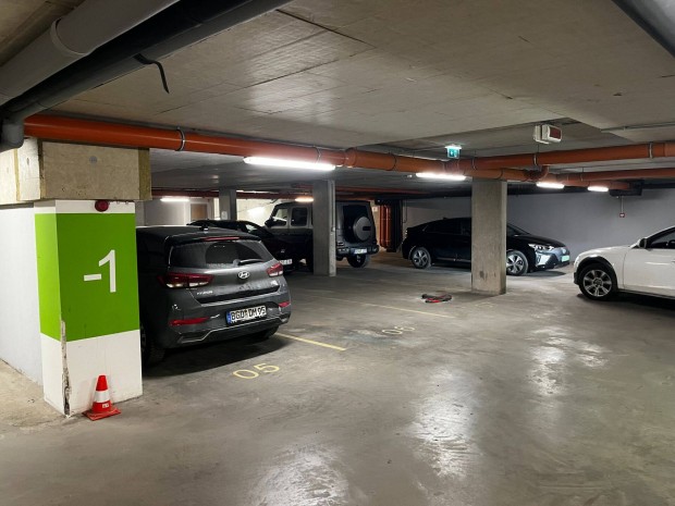 Kiad� teremgar�zs a Kir�ly utc�ban