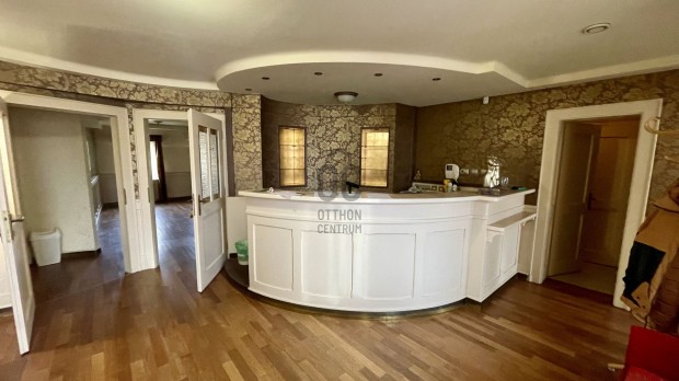 Kiad� �zleti ingatlan Szombathely belv�ros�ban!