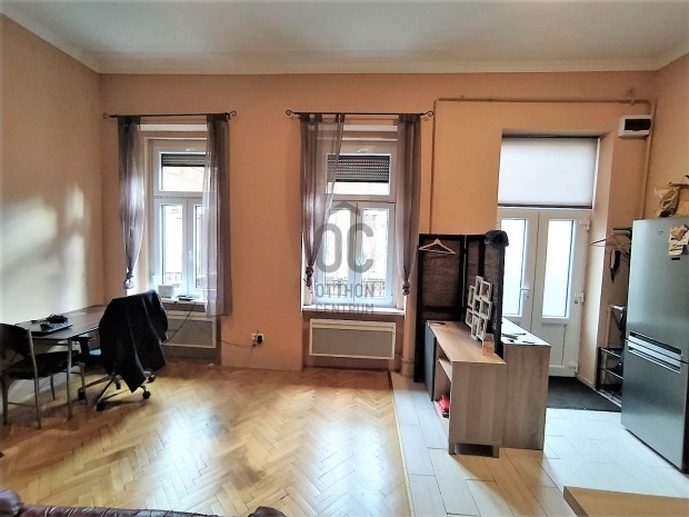 Kiad� vil�gos garzon a belv�rosban j� k�zleked�ssel!