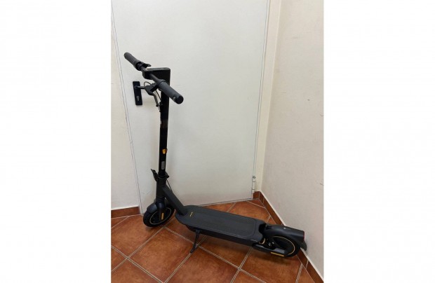 Kickscooter Max G2 elektromos roller