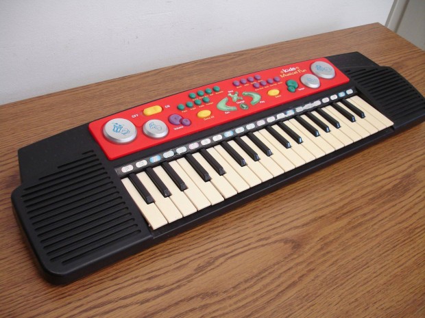 Kids Musical Fun Gyerek szintetizátor 63cm játék billentyűs hangszer