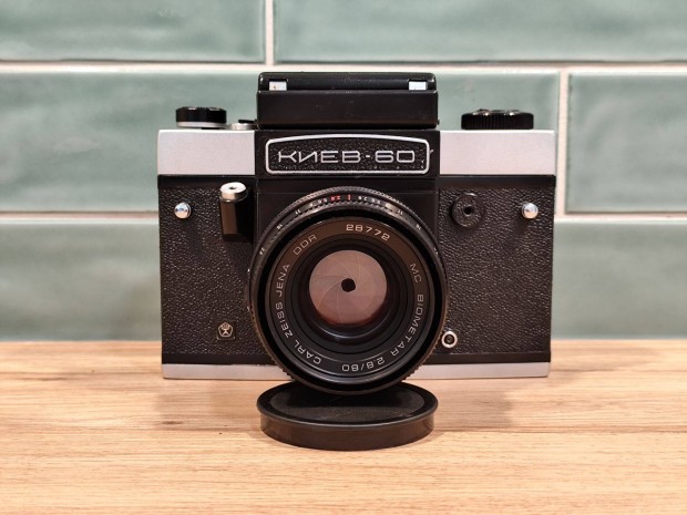 Kiev 60 középformátumú analóg fényképezőgép