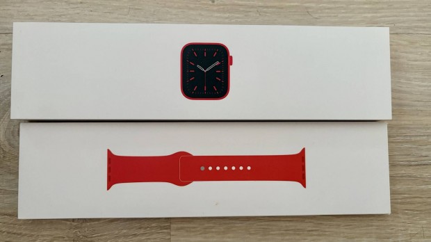 Kifogástalan karcmentes Apple Watch 6 cellulár 44mm red
