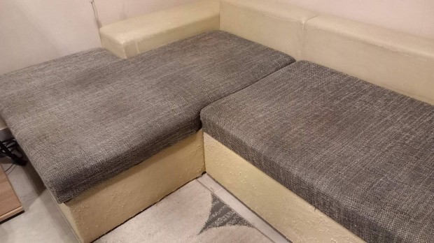 Kih�zhat� kanap� �gynem�tart�val Ingyen elvihet�