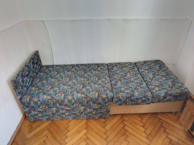 Kihúzható kanapé fotel