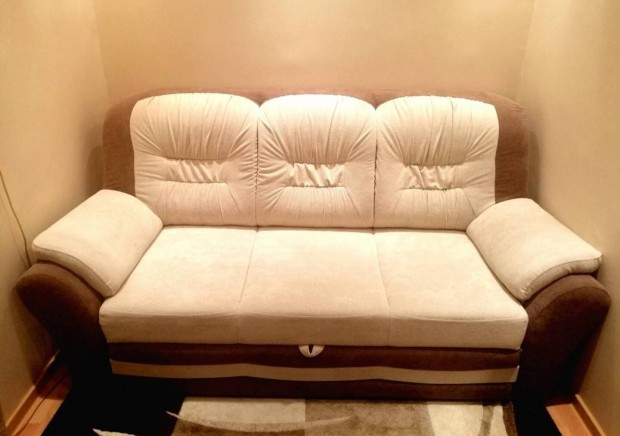 Kihúzható kanapé újszerű