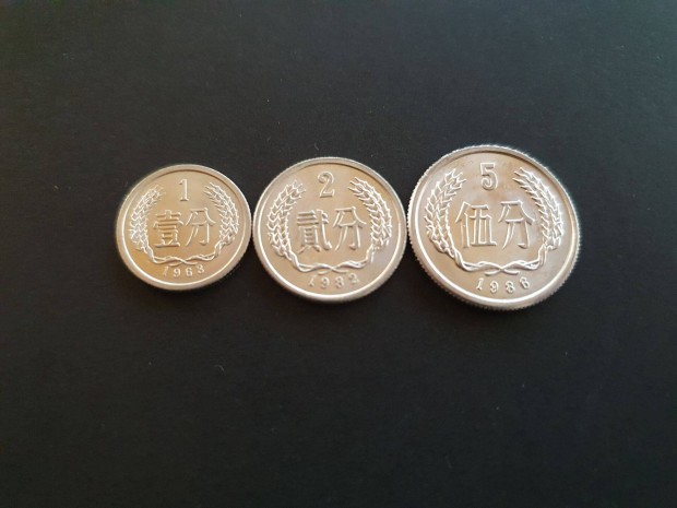 Kína 1,2,5 Yuan érmék (3db egyben)