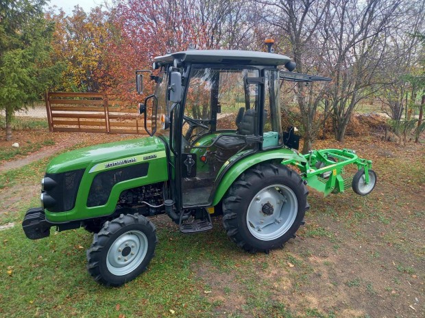 Kinai kistraktor Zoomlion 4X4