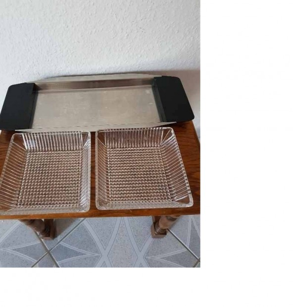 Kínáló tál üveg 38 cm 16 cm széles üveg 14x14 cm 1500 Ft