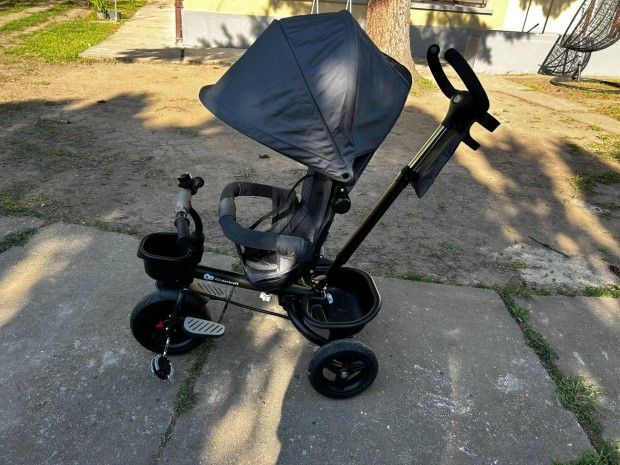 Kinderkraft Aveo tricikli szürke színben