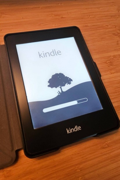 Kindle Paperwhite e-book / e-könyv olvasó új védőtokkal