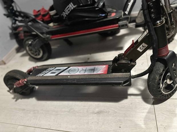 Kinek mennyit r? Zero 8 elektromos roller Hibs