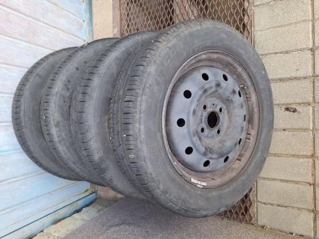 Kinergy nyri gumi szett felnivel 175/65 R15 84T