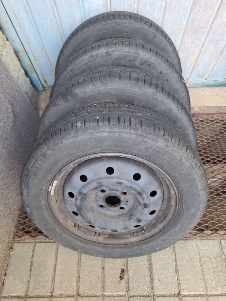 Kinergy ny�ri gumi szett felnivel 175/65 R15 84T
