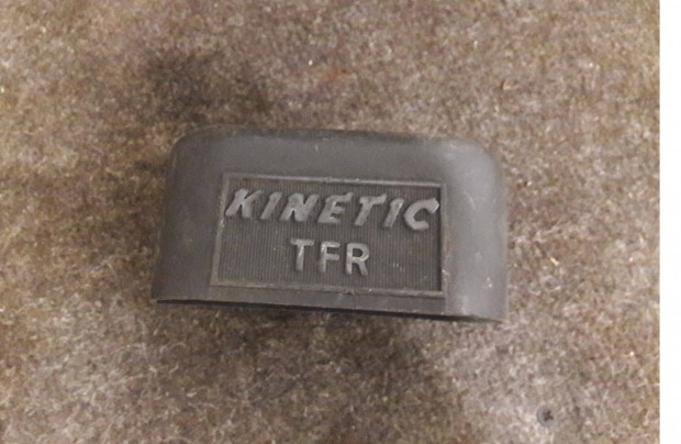 Kinetic TFR csomagtartó / vázvég dugó műanyag rekesz