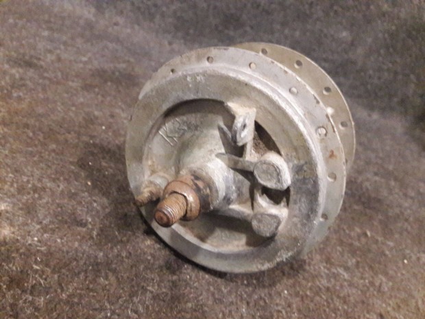 Kinetic TFR motorker�kp�r gy�ri els� ker�k agy