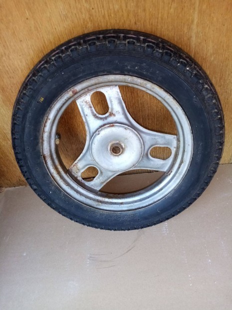 King stire 2.75-10 moped kerék belsövel felnin eladó