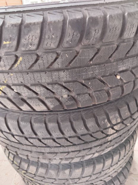 Kingstar t�li gumi szett felnin elad� 