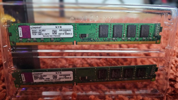 Kingston 2X2GB Ram (1333 MHz) DDR3 SN: kvr1333d3n9/42g