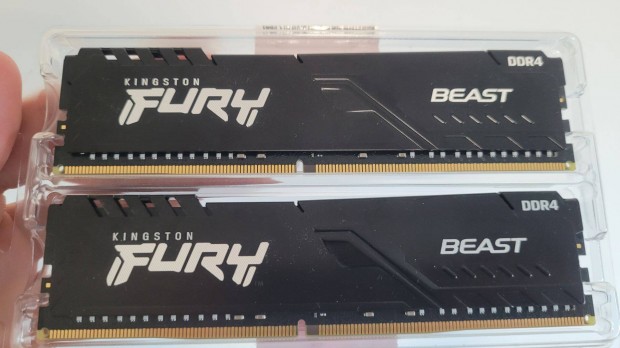 Kingston Fury Beast 128GB (4x32GB) DDR4 3600MHz