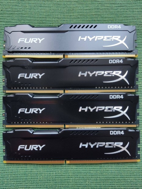 Kingston Hyperx Fury 16GB (4x4GB) DDR4 2400MHz HX424C15FBK2/8 elad!