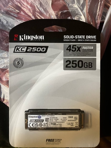 Kingston KC2500 SSD