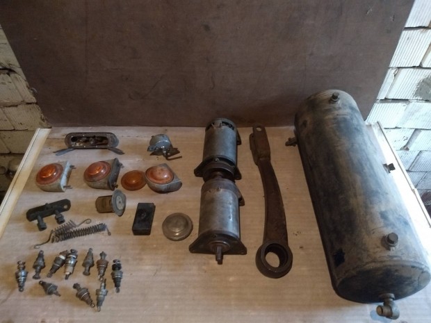 Kis dutra �s K25 Z �j s haszn�lt alkatr�szei