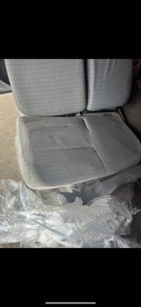 Kis haszon gyári anyós ülés Dyna Toyota