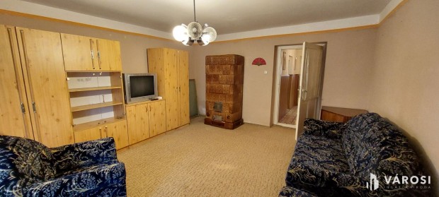 Kis h�z nagy telekkel - Buj k�zs�gben