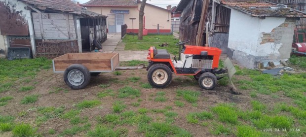 Kis traktor traktor 