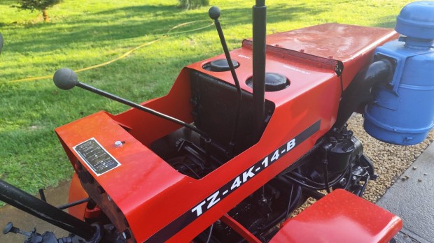 Kis traktor tz4k elad 