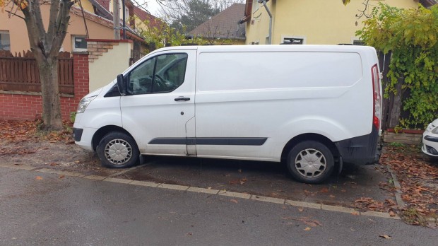 Kiscsomagsz�ll�t� fut�rt keresek