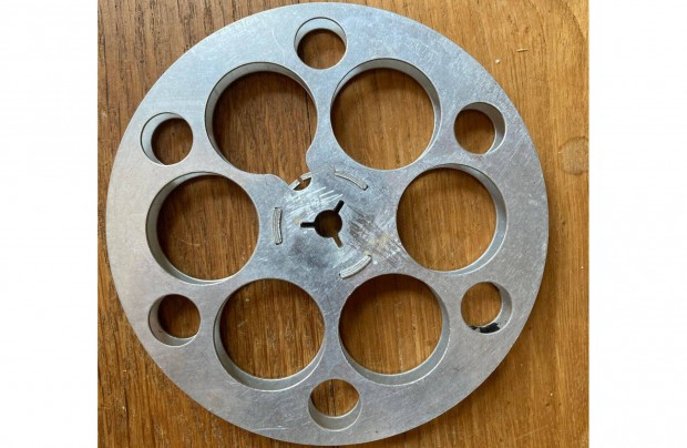 Kisfilmes 8 mm-es film orsó 128 mm átmérő alumínium