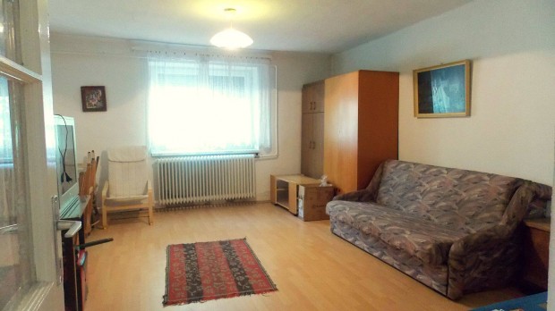 Kiskunfélegyháza körzetében 78 m2-es, gázfűtéses tanya eladó