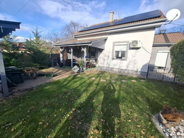 Kiskunf�legyh�zai elad� 98 nm-es h�z