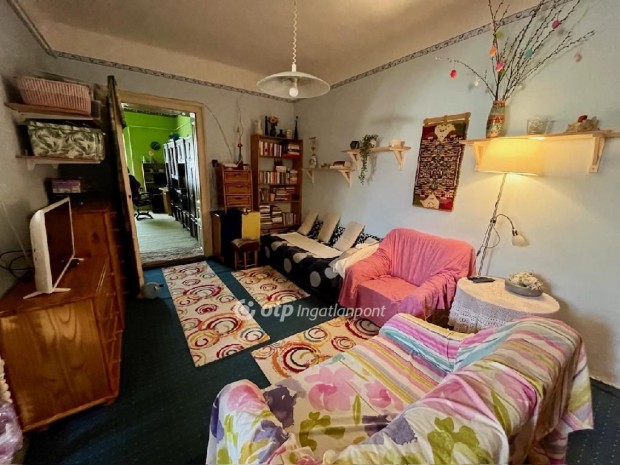 Kiskunhalasi 54 nm-es lak�s elad�