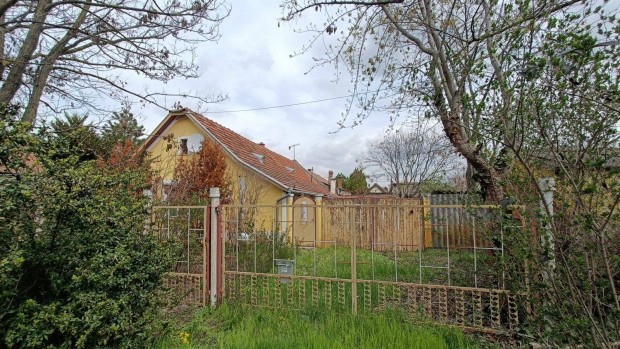 Kiskunmajsa belvárosban 2 szobás családi ház eladó