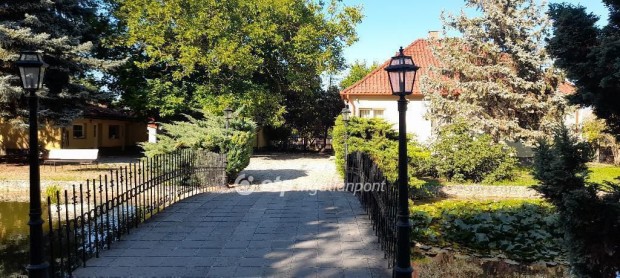 Kiskunmajsa mellett hangulatos, felszerelt tanya 4300nm f�ldter�lettel