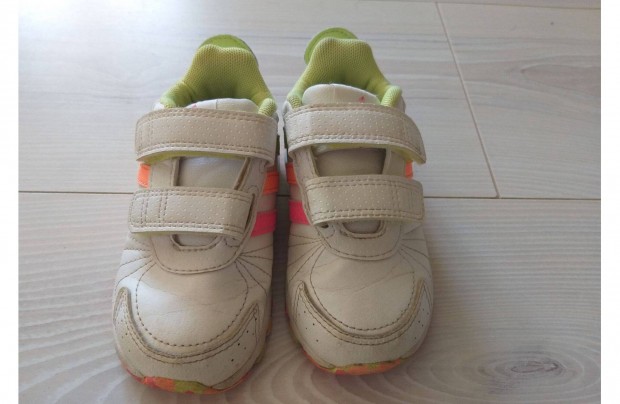 Kislány lány gyerek bőr Adidas cipő félcipő sportcipő 21-es, 21
