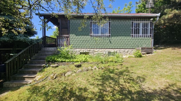Kismaros, Jánosegy dűlő, 30 m2-es, üdülő, 1 szobás, jó állapotú