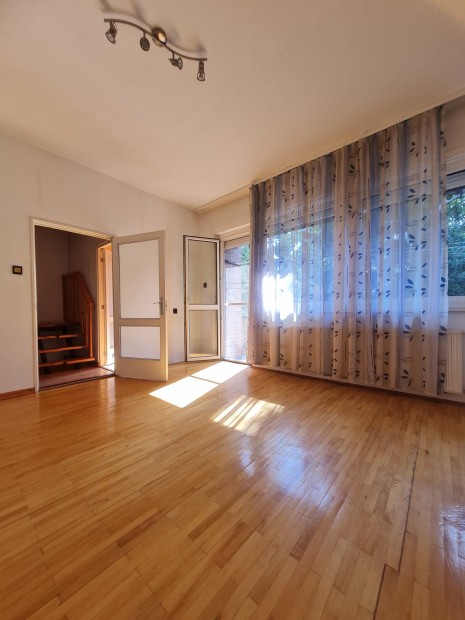 Kismarosi fel�j�tott erk�lyes lak�s!