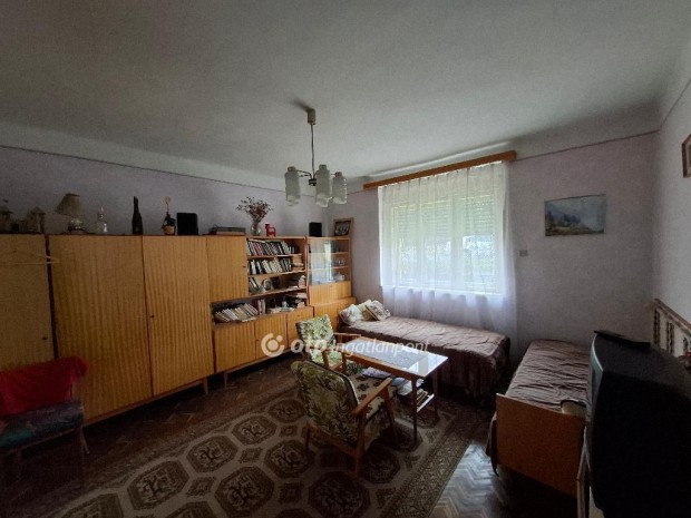 Kisn�nai elad� 78 nm-es h�z