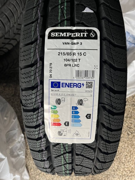 Kisteher Tligumik 215/65R15 C , j