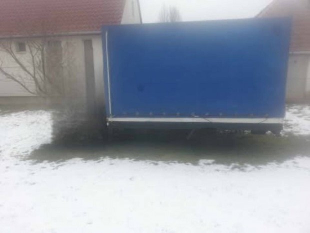 Kisteherponyva.szerkezettel
