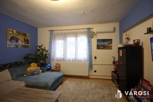 Kisteleken, fsz 3 szob�s lak�s k�n�lat