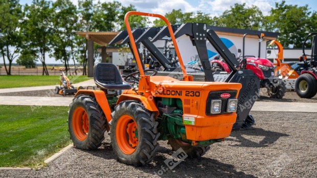 Kistraktor 30 LE lghtses (hasznlt llapot) / Goldoni 230